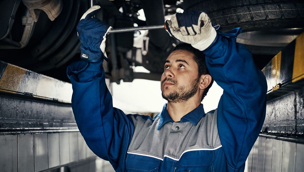 Volvo Trucks mechanic