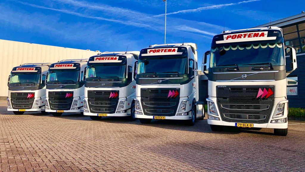 Volvo FH 10x4 zwaartransport truck voor Zwagerman Transport & Hijswerk