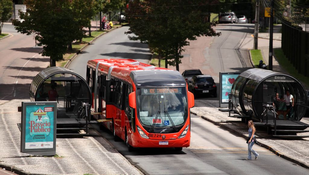 Volvo Buses cresce em fretamento no Brasil e mantém grandes entregas para o exterior