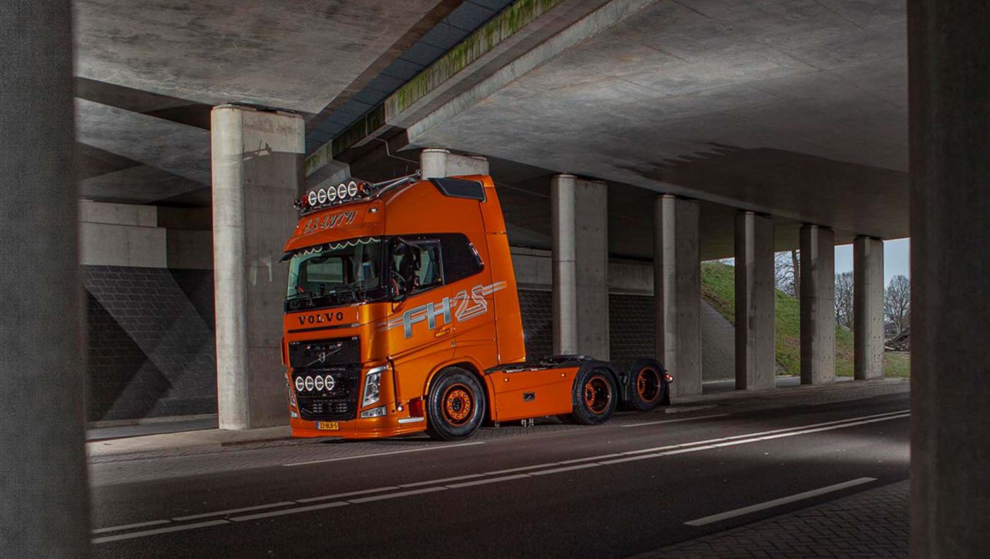 VOLVO 新品　FH 25 YEAR EDITION The Volvo FH 25 Year Special Edition — a tribute to an icon