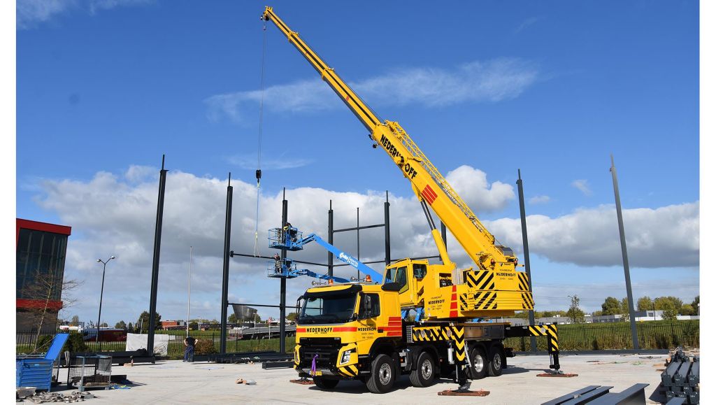 Volvo FMX maatwerk met Tadano Nederland 