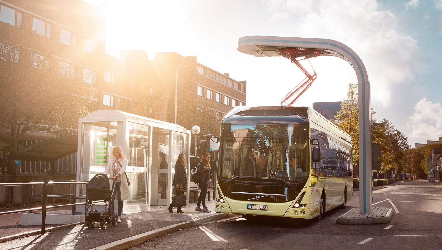 Volvo receives large order of fully electric buses for the Netherlands