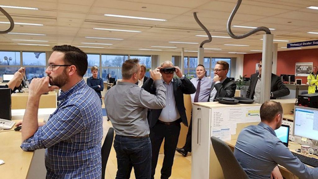 Martin Lundstedt ervaart Hololens tijdens test bij Volvo Trucks in België