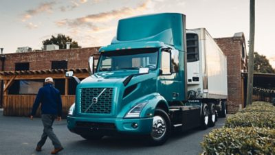 Volvo Trucks Leads Electrification of North American Trucking Industry with Commercialization of Volvo VNR Electric Model 