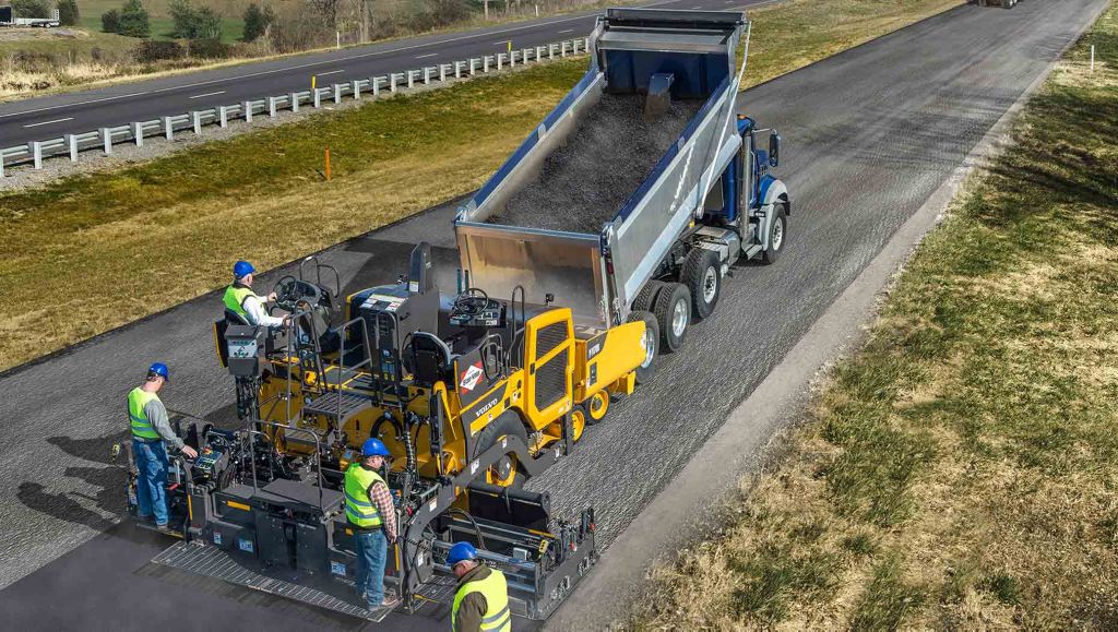 volvo-wheeled-paver