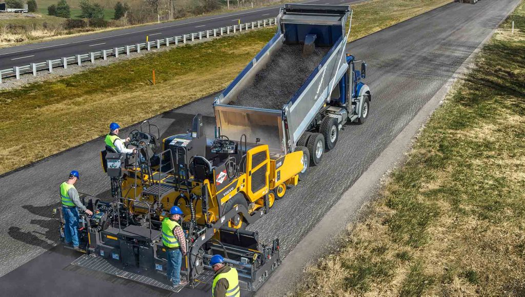 volvo-wheeled-paver