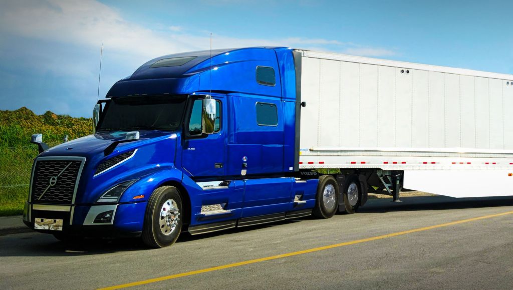 Volvo Trucks Flowbelow Tractor