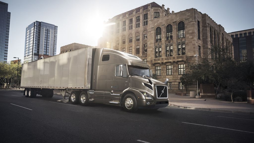 Volvo Trucks VNR 660