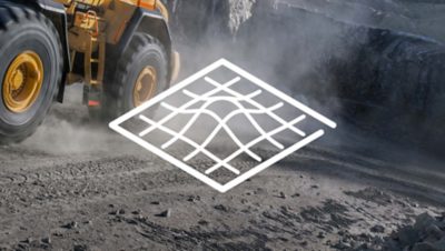 Une illustration blanche représentant un véhicule de construction du groupe Volvo en tout-terrain sur un site d'excavation