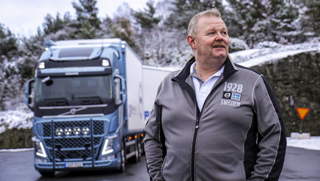 "Att använda lastbilen på ett optimalt sätt ställer helt andra krav på föraren i dag än tidigare", säger förarcoachen Mikael Stenman.