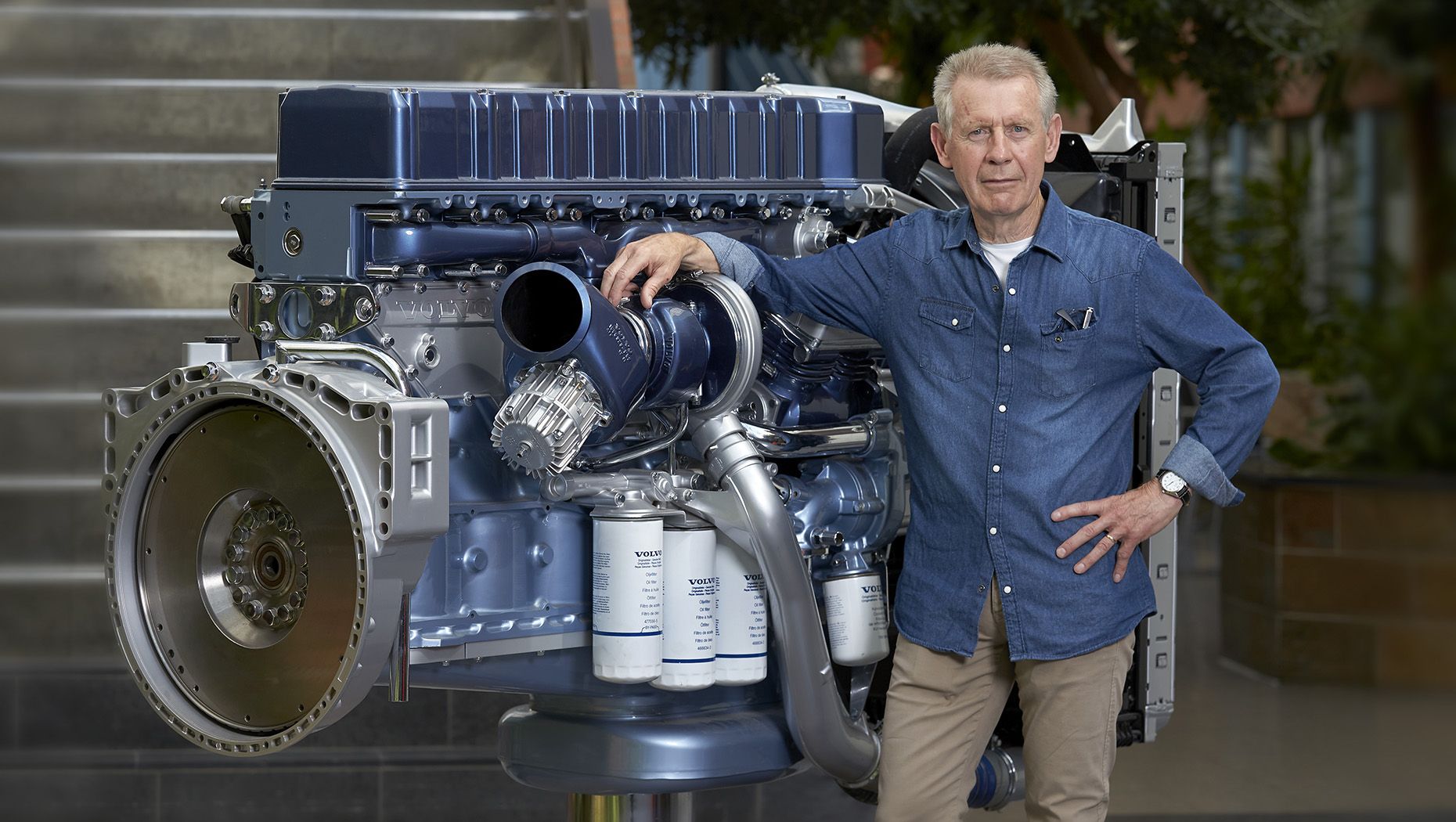 Göran Nyblom infront of the D12 engine