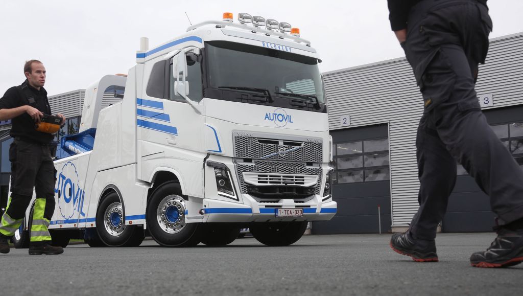 Autovil dépanne les camions avec Volvo FH