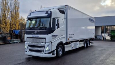 Volvo FH kylmäkoriauto vuokrattavaksi