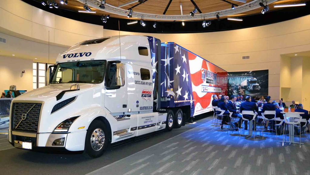 ART-Truck-Team-at-Volvo-Customer-Center