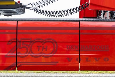 2.500ste Volvo-truck voor Royal Den Hartogh Logistics