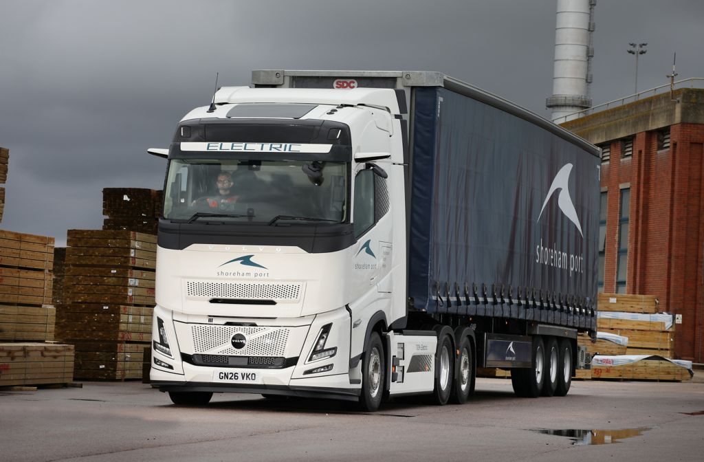 Shoreham Port drives emission reductions with a Volvo FH Aero Electric