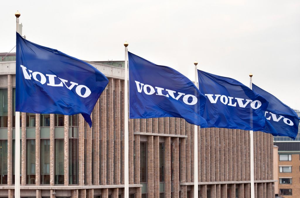 Volvo flags