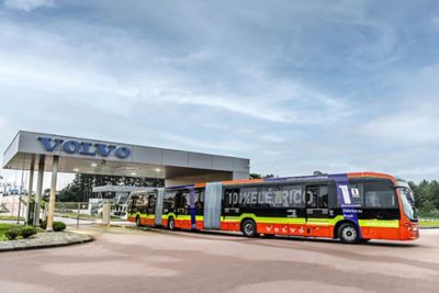 De första elektriska dubbelledbussarna från BZR-plattformen ska valideras genom tester i Latinamerika.