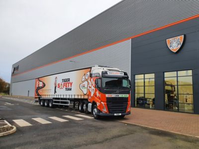 Volvo truck dealer provides FH Globetrotter for Cheshire child road safety project