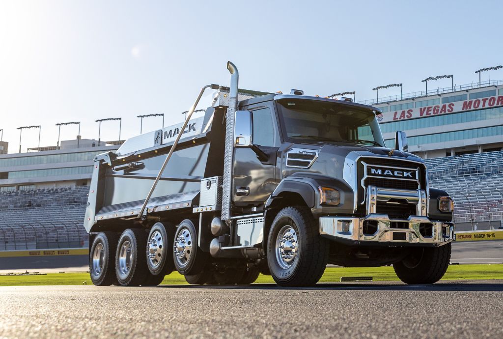Mack Features Fuel-Efficient Diesel and Battery-Electric Vehicles