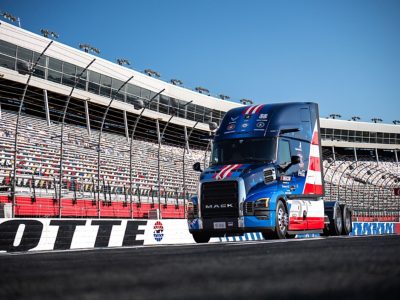 20260611-mack-trucks-honors-2.jpg