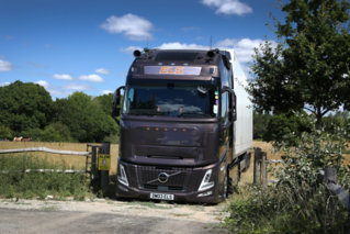 Volvo FH Aero - T.W. Plummer & Son