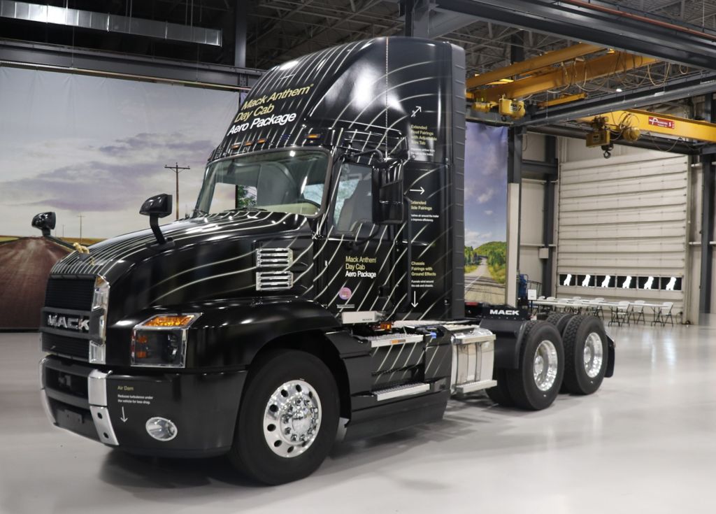 New Mack Anthem® Day Cab Roof Fairing Improves Fuel Efficiency, Total Cost of Ownership