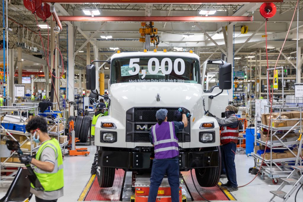 Mack Reaches Milestone at Roanoke Valley Operations with the Production of the 5,000th Mack® MD Series Truck