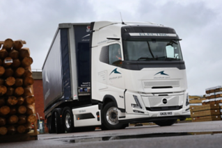 Volvo FH Aero Electric - Shoreham Port