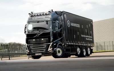 avwoods has added a new 32-tonne Volvo FH 8x2 Globetrotter XL rigid to its fleet.