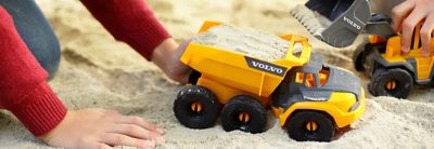 Dickie Toys in cooperation with Volvo Construction Equipment