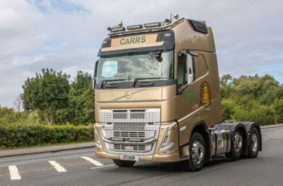 Carr’s Flour has taken on a uniquely liveried gold Volvo FH to celebrate its 125th anniversary