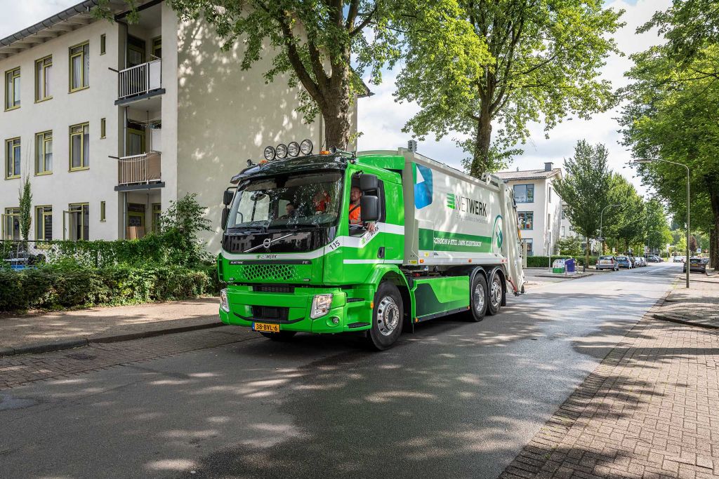 VDT zet zuinige Volvo FH I-Save-trekkers in als LZV 