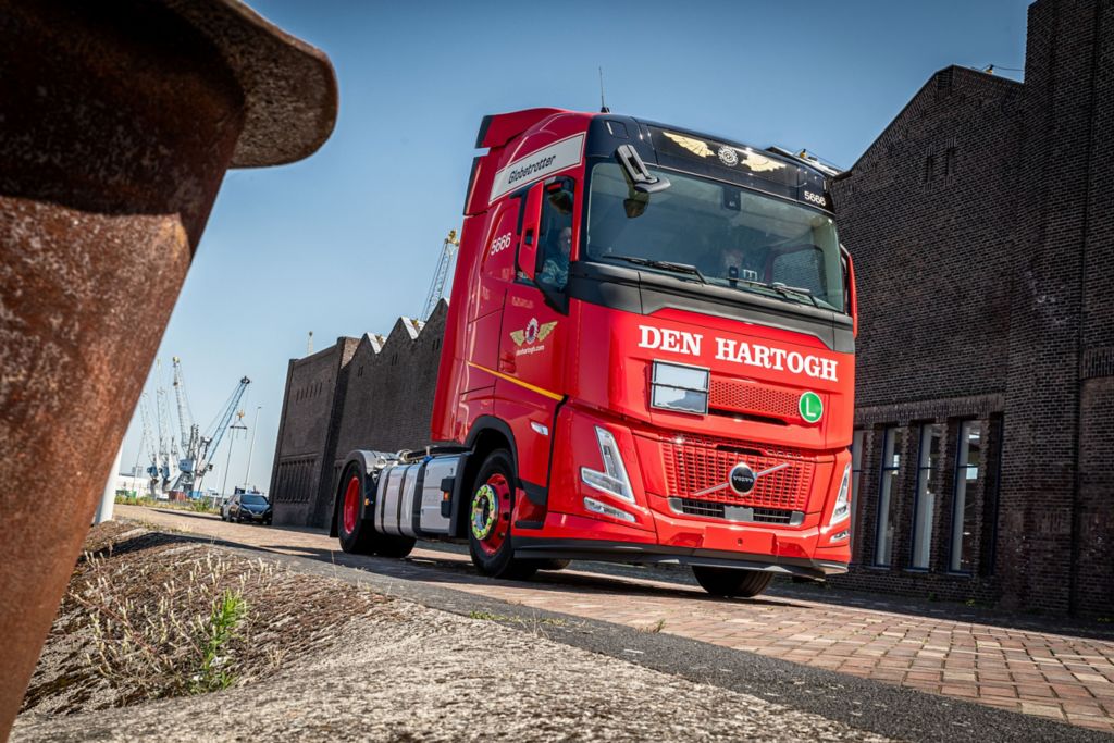 Royal Den Hartogh Logistics zet in op brandstofbesparing met Volvo FH Aero-trekkers