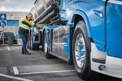 Royal Den Hartogh Logistics zet in op brandstofbesparing met Volvo FH Aero-trekkers