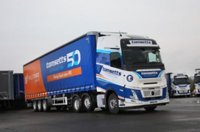 Tomsetts Distribution has acquired six new Volvo FH Aero tractor units as part of its ambitions to reduce its carbon footprint.