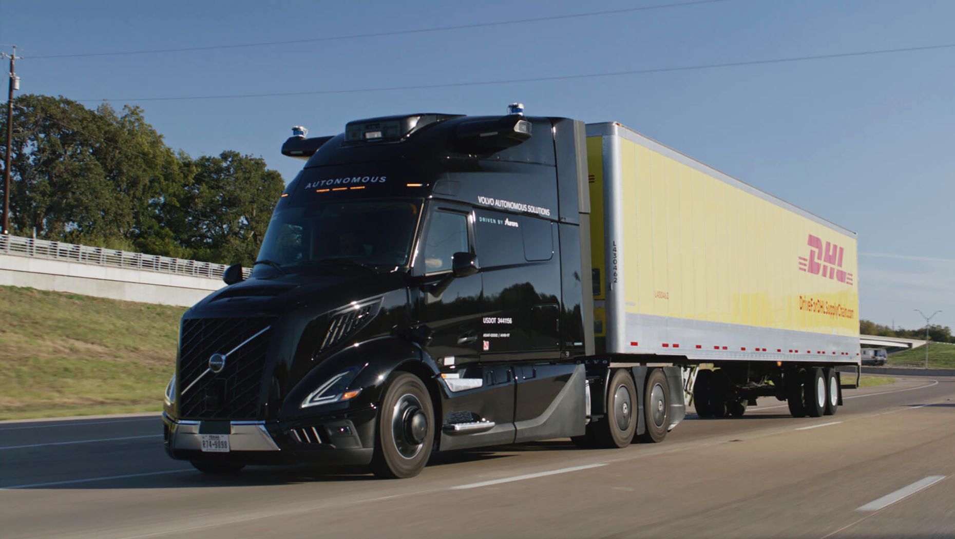 Volvo nimmt autonomen Betrieb für DHL Supply Chain in Texas auf