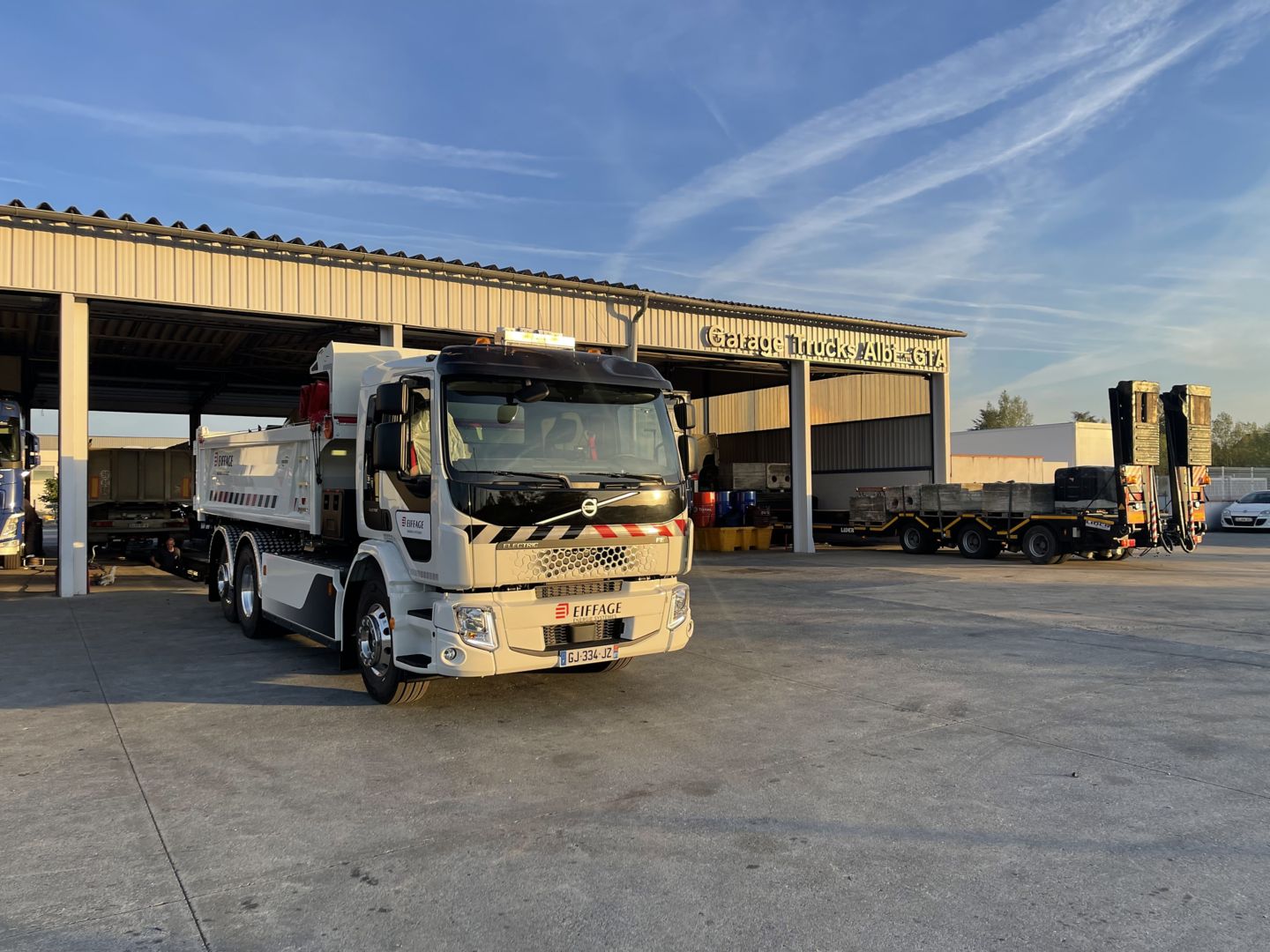 Eiffage commande le premier camion électrique de chantier Volvo Trucks