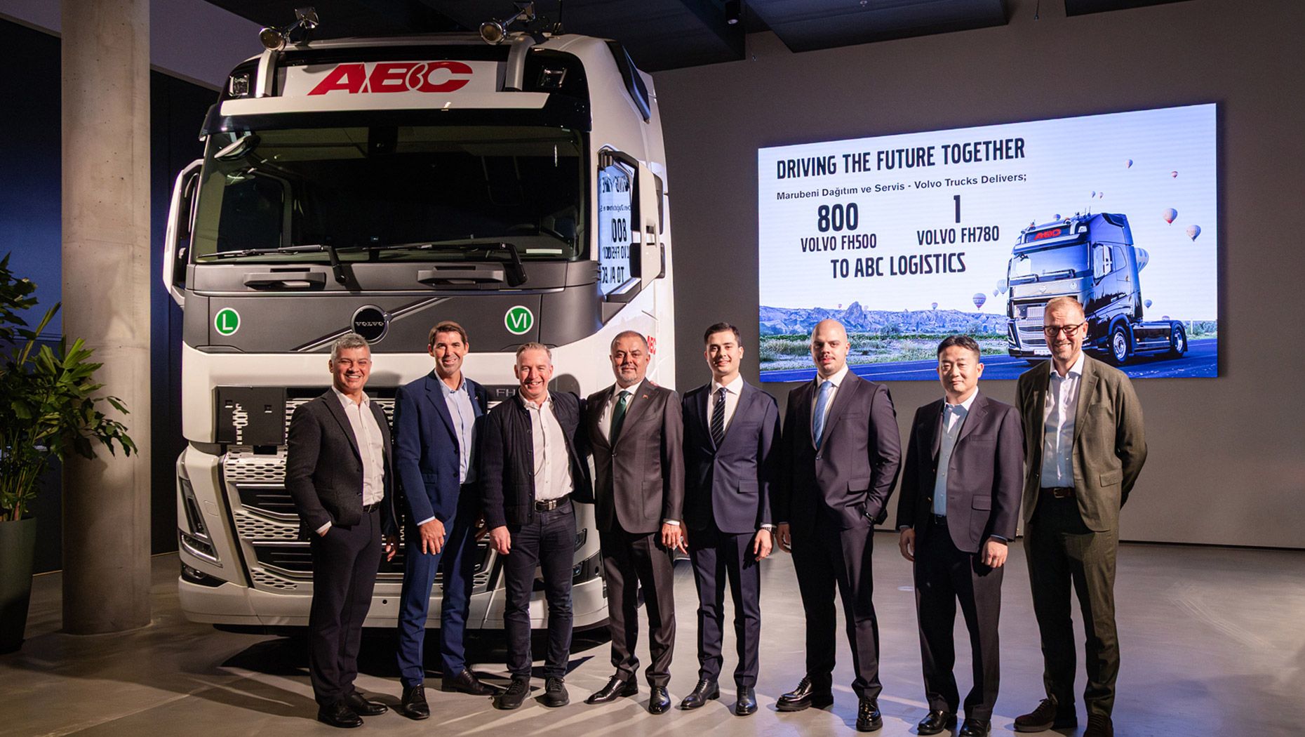 Volvo Trucks’tan ABC Lojistik’e  801 Adetlik Yılın İlk Büyük Filo Teslimatı!