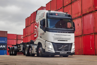 Volvo FH Aero - AV Dawson