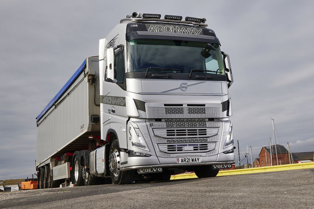 Former dealer technician returns to buy his own Volvos