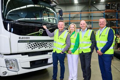 Federal Minister for Climate Change and Energy, Chris Bowen, CEO Team Global Express, Christine Holgate, CEO ARENA, Darren Millar, President and CEO Volvo Group Australia, Martin Merrick