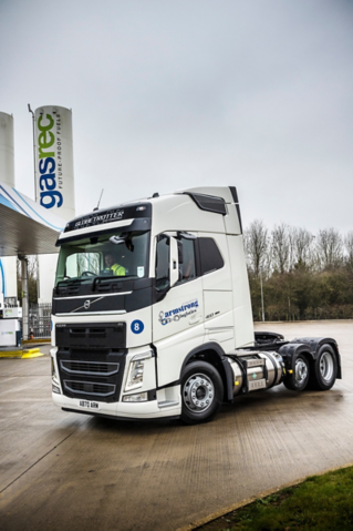 Armstrong Logistics has taken delivery of five new Volvo FH LNG (liquified natural gas) trucks