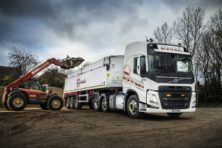Volvo FM Globetrotter Lite - Erewash Commercials