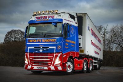 The new Volvo FH 540 Globetrotter has been put into operation for one of Trevor Pye Transport’s longest-serving drivers.