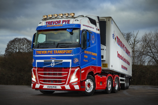 Volvo FH - Trevor Pye Transport