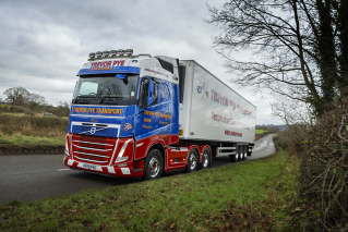 Volvo FH - Trevor Pye Transport