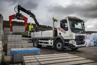 Volvo FL - Lliw Building Supplies