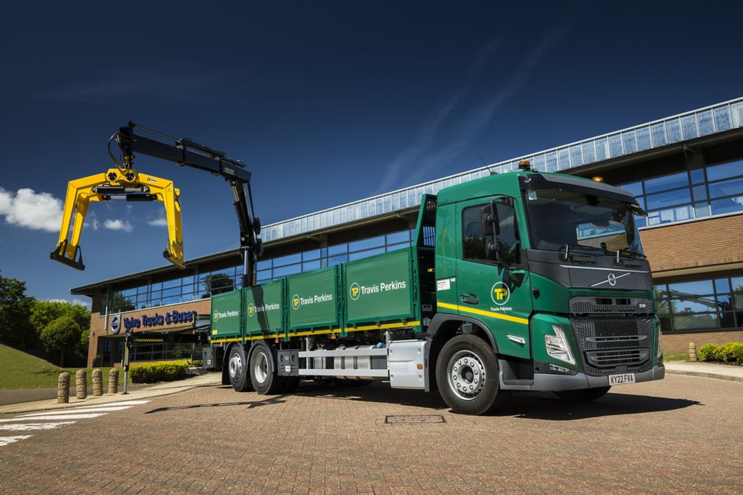 Travis Perkins Plc invests in new generation, 26-tonne trucks with Volvo