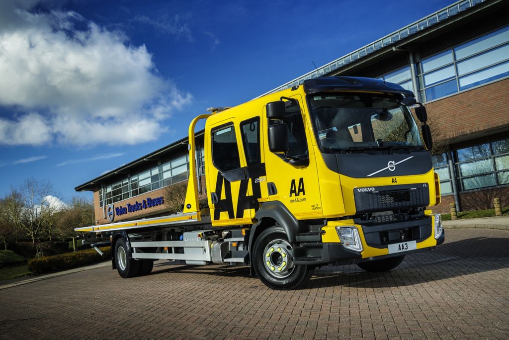 The AA's recovery patrol of the year rewarded with special new Volvo FL